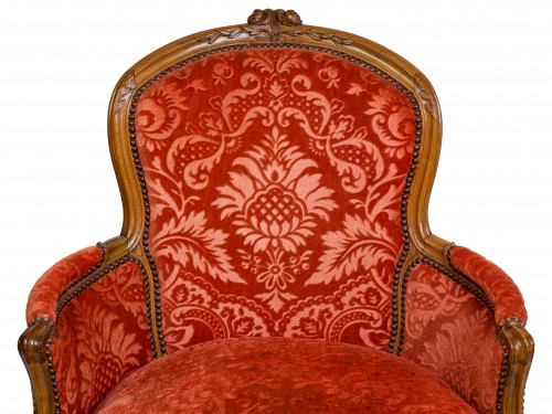 XVIIIe siècle - Paire de bergères en noyer Epoque Louis XV