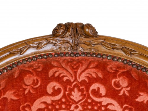 Louis XV - Paire de bergères en noyer Epoque Louis XV