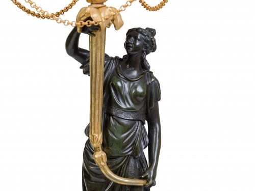 XVIIIe siècle - Paire de candélabres en bronze patiné et doré époque Louis XVI