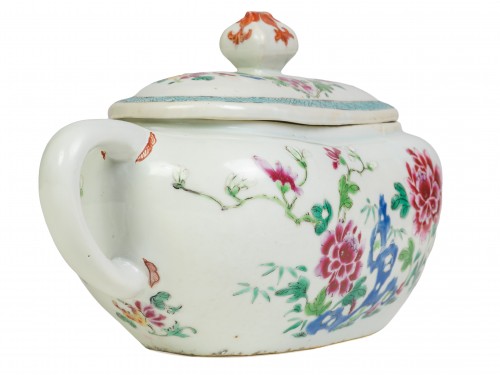 Louis XV - Chinese porcelain bourdaloue, 18th century