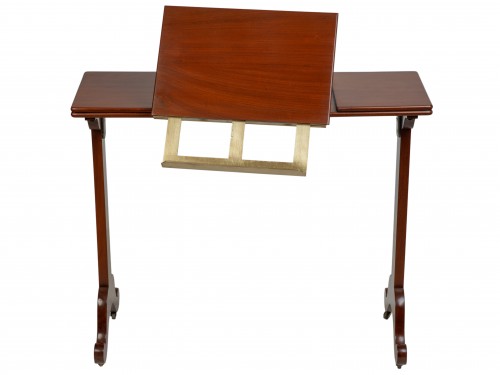 XVIIIe siècle - Table liseuse en acajou, fin du XVIIIe siècle