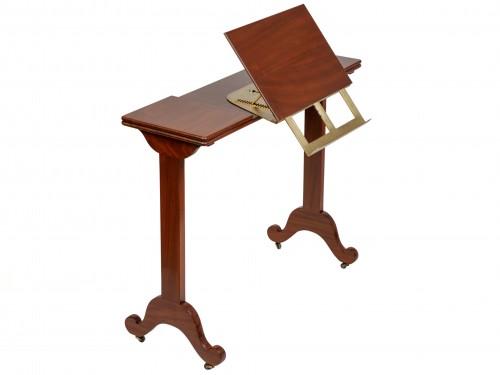 Table liseuse en acajou, fin du XVIIIe siècle - 