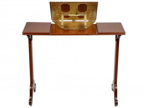 Antiquités - Table liseuse en acajou, fin du XVIIIe siècle