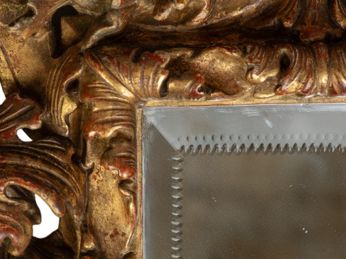 Louis XIV - Miroir Italien en bois doré du XVIIe siècle