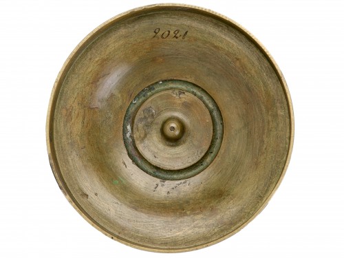 Antiquités - Paire de bougeoirs en bronze patiné et doré, époque Restauration