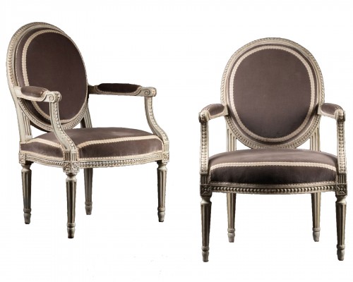 Paire de fauteuils à la Reine époque Louis XVI