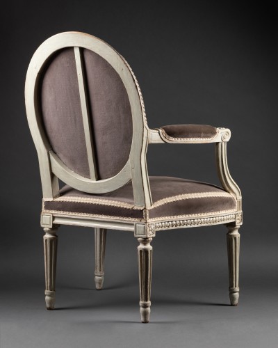 XVIIIe siècle - Paire de fauteuils à la Reine époque Louis XVI