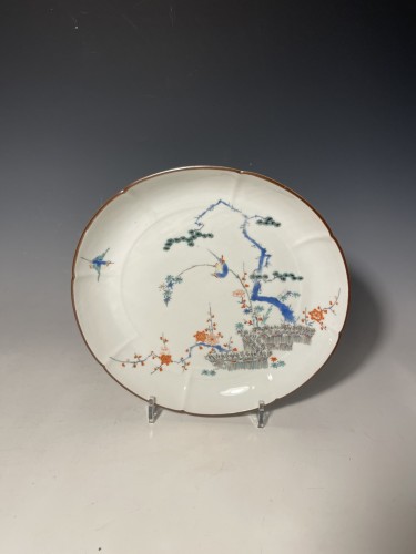 Japanese porcelain plate, Kakiemon decor, late 17th century - Asian Works of Art Style 