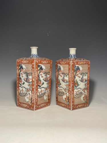 Asian Works of Art  - Pair of Japanese porcelain sake bottles, Meiji period