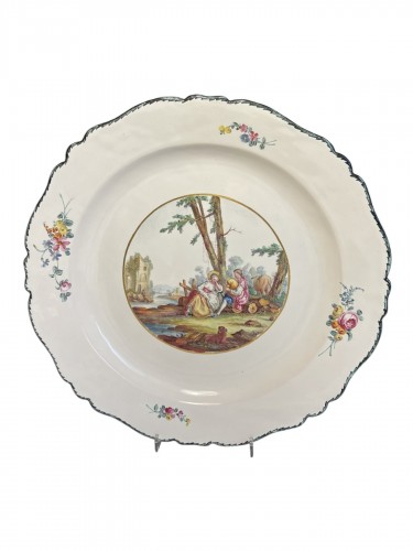 Important Marseille faïence dish, 18th century