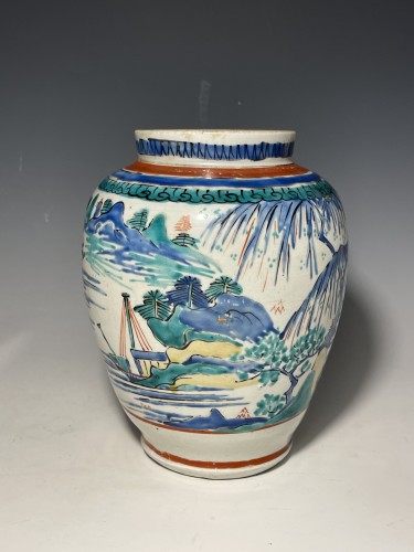 Vase en porcelaine du Japon à décor proto-Kakiemon, vers 1660-80 - Arts d