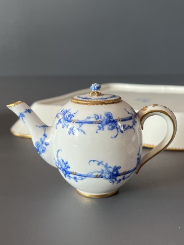 Porcelain & Faience  - 18th Century Sèvres Soft-Paste Porcelain One-Person Déjeuner Service