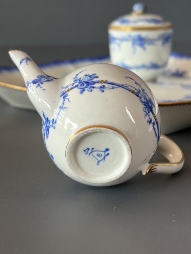 Antiquités - 18th Century Sèvres Soft-Paste Porcelain One-Person Déjeuner Service