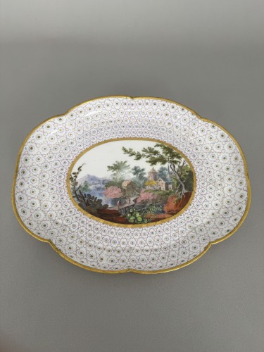 Céramiques, Porcelaines  - Plateau en porcelaine tendre de Sèvres du XVIIIe siècle