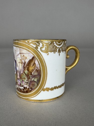 Antiquités - Sèvres Hard-Paste Porcelain Cup and Saucer, Girl with Doves