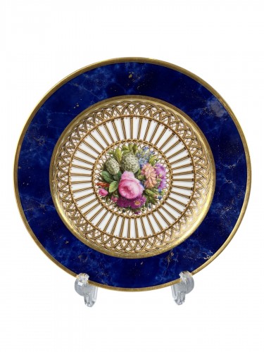 Sèvres porcelain plate from the service of the Vicomte de Chateaubriand 