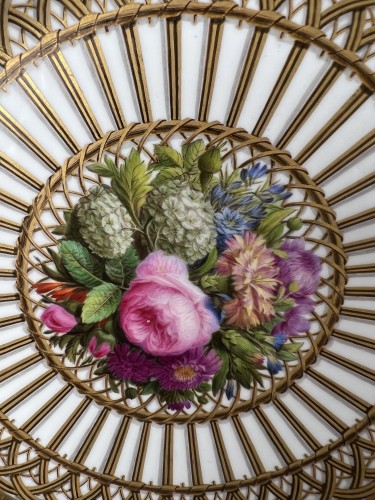 Sèvres porcelain plate from the service of the Vicomte de Chateaubriand  - 