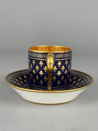 19th century - Royal Cup and Saucer in Sèvres Porcelain, First Grand Size
