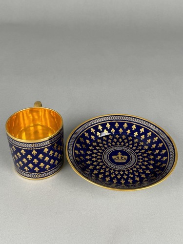 Royal Cup and Saucer in Sèvres Porcelain, First Grand Size - Restauration - Charles X
