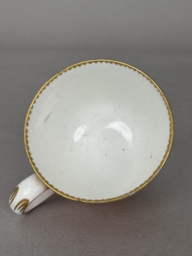  - Sèvres porcelain goblet, Pompadour pink background 1764