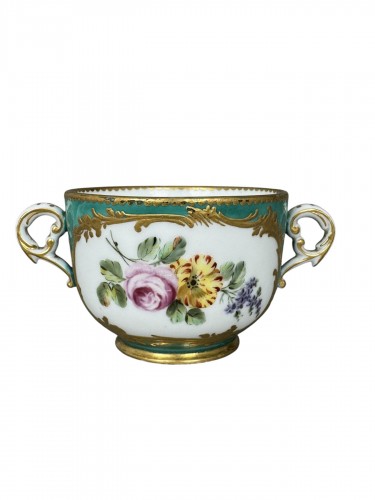 Two-handled cup in soft-paste Sèvres porcelain, 1757