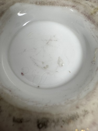 Antiquités - Hard-paste porcelain covered ecuelle and circular stand Sèvres, 1787