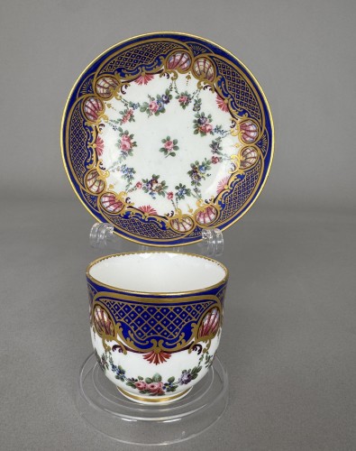 Porcelain & Faience  - Sèvres soft-paste porcelain cup and saucer with &quot;coquille et guirlande&quot; dec
