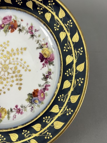 19th century - Sèvres – Rare plate from the Emperor’s Tuileries service 