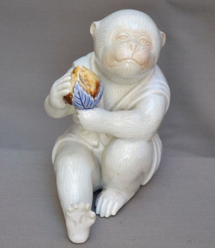 Singe en porcelaine d'Hirado, Japon 19e siècle - 