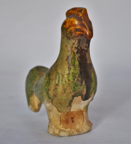 Antiquités - Coq en terre cuite émaillée - Dynastie Tang Chine 8e 9e siècle