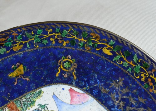 Antiquités - Enamelled copper dish, China Qing period