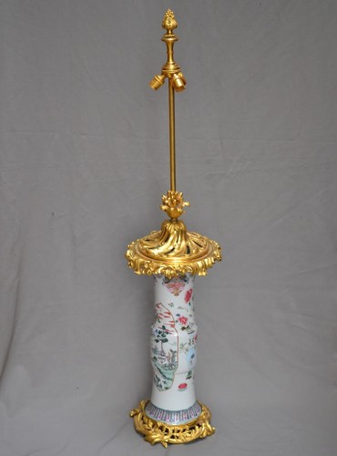 Grand vase en porcelaine de chine à monture en bronze doré, Yongzeng début 18e siècle - 