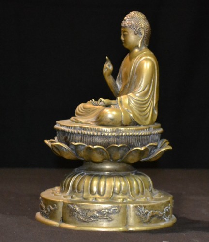 Asian Works of Art  - Bronze cast buddha, Japan Edo period