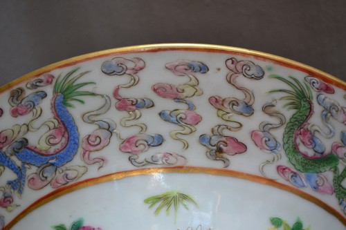Antiquités - Paire de vases en porcelaine de chine, milieu du 19e siècle