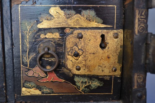 Cabinet en bois laqué de style Namban, Japon fin du 16e siècle période Momoyama - Conservatoire Sakura