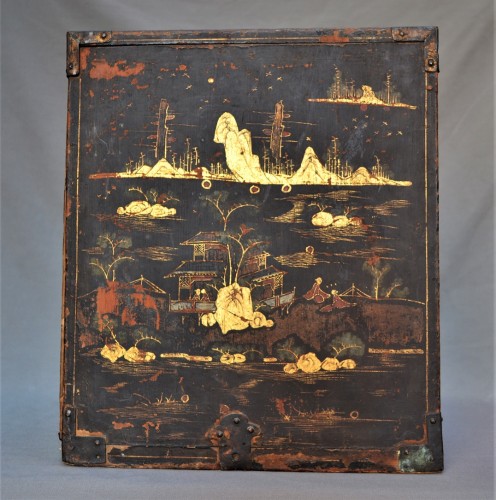 Antiquités - Lacquered wood cabinet in the Namban style, Japan late 16th century Momoyama period