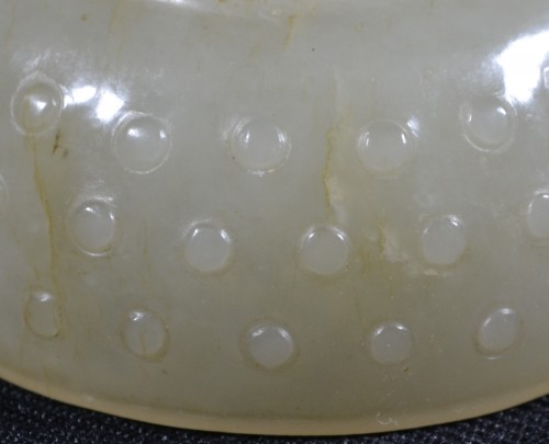 17th century Cup with handles cut from white Celadon jade - Asian Works of Art Style 