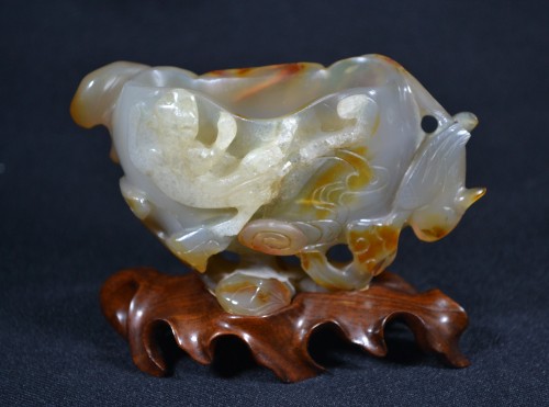 Coupe en Agate taillée de Chilong, Lingzhi et Fenghang - Chine 18e siècle - Arts d