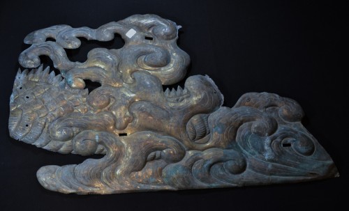 Colossal Chinese dragon in golden embossed copper - 