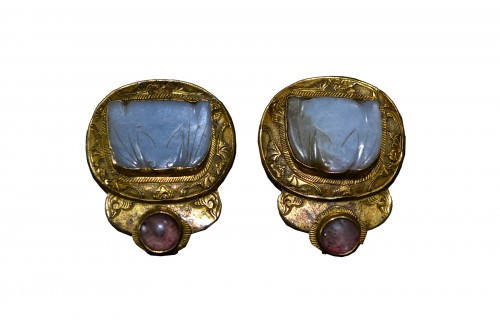 Belt buckles in gilded bronze and Jade, early Qing Chin