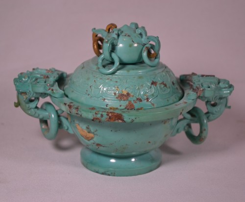 Antiquités - Brûle-parfums en turquoise sculptée de dragons, Chine Période Qing