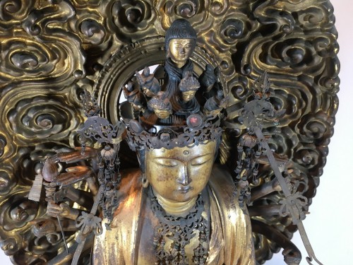 Antiquités - Kannon en bois laqué et doré, Japon période début Edo 18e siècle