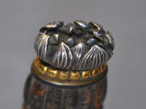 Antiquités - Tanto aux lotus en laque à monture argent,or et shakudo Japon19e siècle