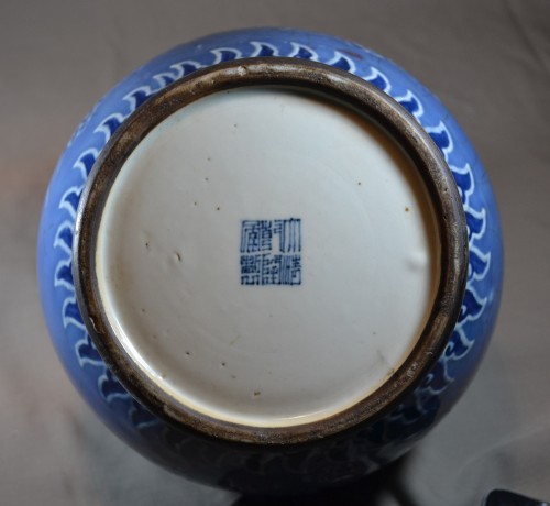 Céramiques, Porcelaines  - Jarre en porcelaine de chine. marque de Qianlong