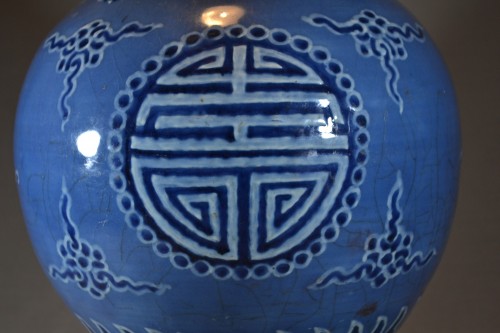 XVIIIe siècle - Jarre en porcelaine de chine. marque de Qianlong