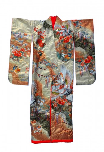 Kimono (uchikake) en soie brodée et métal - Japon ère Showa