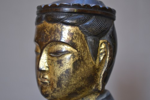 Antiquités - Kwannon in Gilded Bronze, Japan Muromachi 16th century