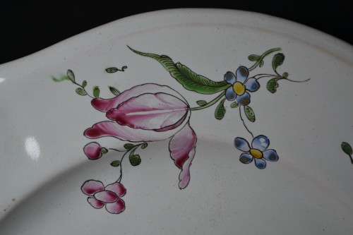 Louis XV - Strasbourg earthenware dish, Joseph Hannong 18th century