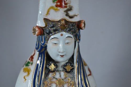 Guanyin in Kutani porcelain, Japan, Meiji era, late 19th century - Asian Works of Art Style 