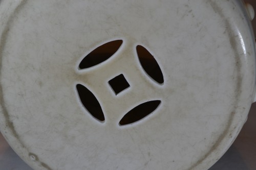 Antiquités - Siège de Jardin en porcelaine&quot;Blanc de Chine&quot;.Fours de Dehua.Kangxi 18°siècle.